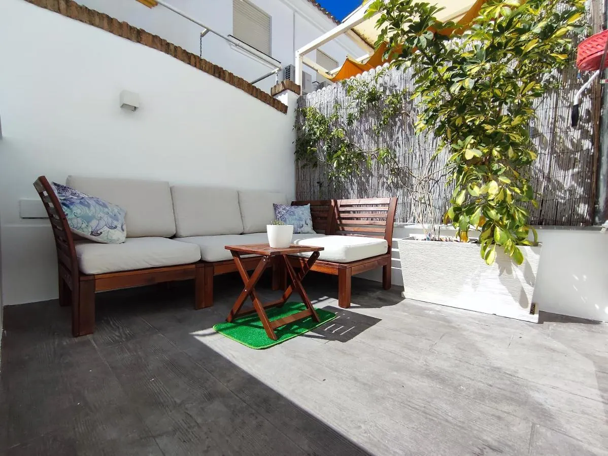 Casa De Diseno En La Playa. Villa Rota